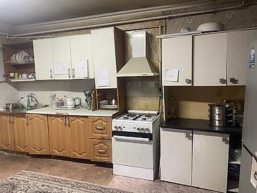 бостери дома: 130 м², 6 бөлмө жана андан көп, Үй-бүлөлүүлөргө — 8