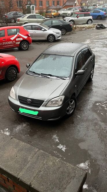Toyota: Toyota Corolla: 2003 г., 1.6 л, Механика, Бензин, Хэтчбэк — 4