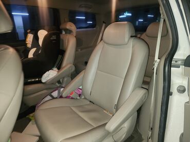 Kia: Kia Carnival: 2019 г., Дизель, Минивэн — 16