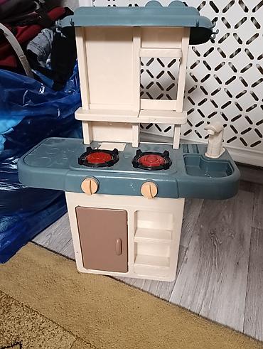 кухня игровая: Детская игровая кухня из пластика - Компактная кухонная станция для — 2