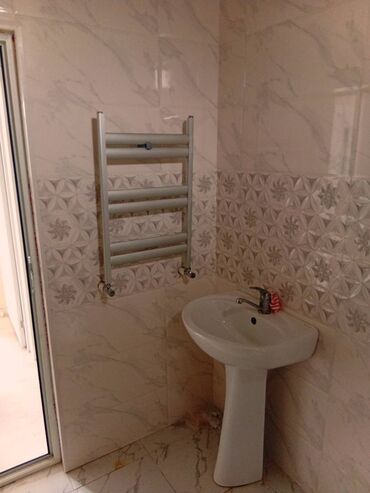 Uzunmüddətli kirayə evlər: 65 kv. m, 4 otaqlı, Kanalizasiya, Kombi, Qaz -da lalafo.az — 10 Uzunmüddətli kirayə evlər: 65 kv. m, 4 otaqlı, Kanalizasiya, Kombi, Qaz — 10