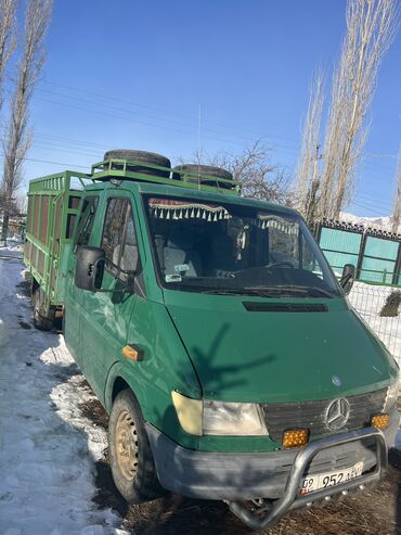 Легкий грузовой транспорт: Легкий грузовик, Б/у — 8