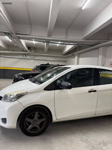Toyota: Toyota Yaris: 1.3 l. | 2012 έ. Χάτσμπακ — 9