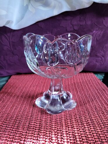 Ostalo posuđe: Bombonijera nova tkz tulipan Walther,Nemacka iz 70ih. Bombonijera na lalafo.rs — 8 Ostalo posuđe: Bombonijera nova tkz tulipan Walther,Nemacka iz 70ih. Bombonijera — 8