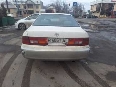 Toyota: Toyota Windom: 2001 г., 2.5 л, Автомат, Бензин, Седан