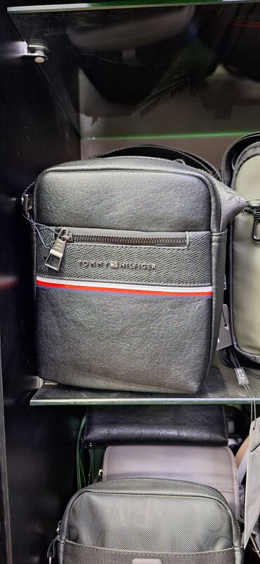 купить сумку шанель оригинал бу: Барсетка, Tommy Hilfiger, Материалы: Нукура булгаары, Асыл нуска, Жаңы