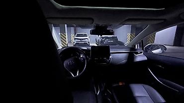 mcv 21: Toyota Corolla: 2020 г., Гибрид, Седан — 10