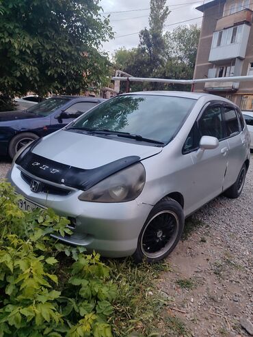 делика кузов: Honda Fit: 2003 г., 1.3 л, Автомат, Бензин, Хэтчбэк