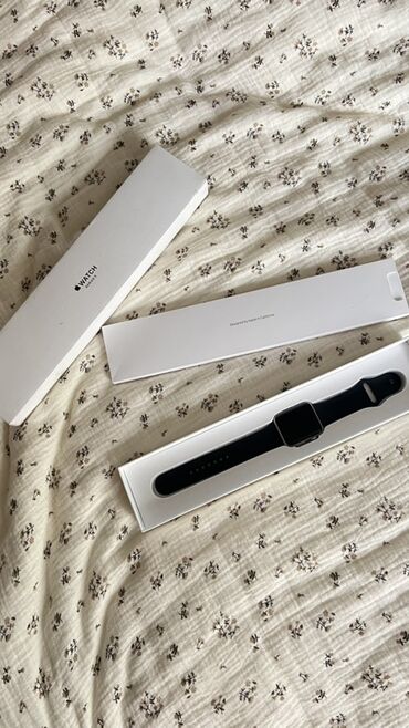 тамагавк х5: Apple Watch — умные часы с черным спортивным ремешком. Особенности: -