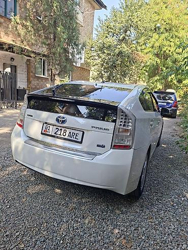 би лед установка: Toyota Prius: 2010 г., 1.8 л, Вариатор, Гибрид, Лифтбек — 5