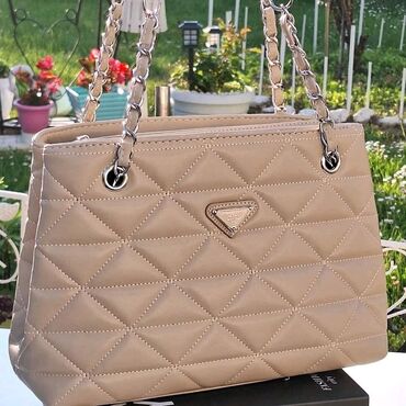 prada tasne cena: Ceger, Prada, Materijal: Veštačka koža