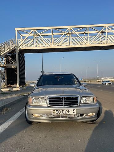mersedes s: Mercedes-Benz C-Class: 2.2 l | 1999 il Sedan — 6