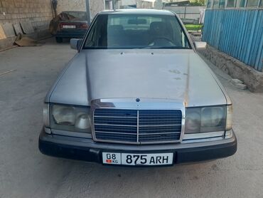 свежие овощи: Mercedes-Benz W124: 1989 г., 2 л, Механика, Бензин, Седан