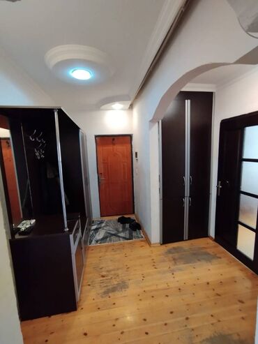 Köhnə tikili: Hezi haslanov metrosuna yaxin 9\8 3 otaqli preyekt kiyev lahiyeli bina — 2