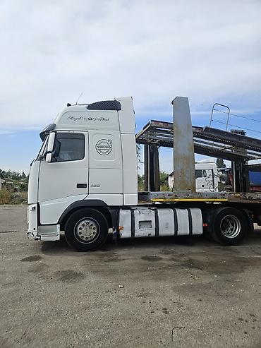 Тягач, Volvo, Сar carrier trailer