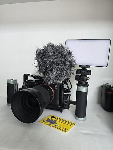 Sony Alpha a7 II foto-video çəkiliş üçün Tam kamplekt. Şəkildə nə lalafo.az -da Sony Alpha a7 II foto-video çəkiliş üçün Tam kamplekt. Şəkildə nə