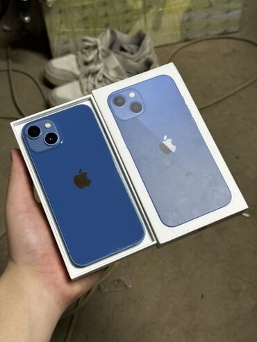 Apple iPhone: IPhone 13, Б/у, 256 ГБ, Синий, Кабель, Чехол, Защитное стекло, 90 %