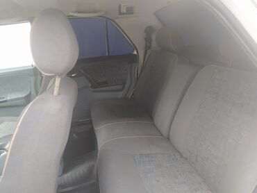 QAZ: QAZ 31105 Volga: 2.3 l | 2007 il 152000 km Sedan — 12