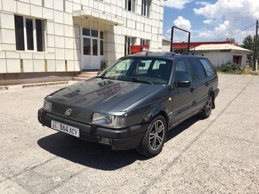 нехся 2: Volkswagen Passat: 1990 г., 2 л, Механика, Бензин, Универсал