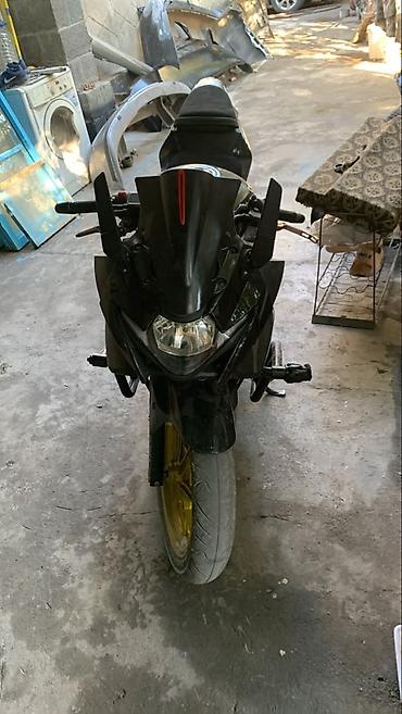 Suzuki: Мотоцикл Suzuki (спортбайк) - Марка/модель: Suzuki, серия GSX — 3