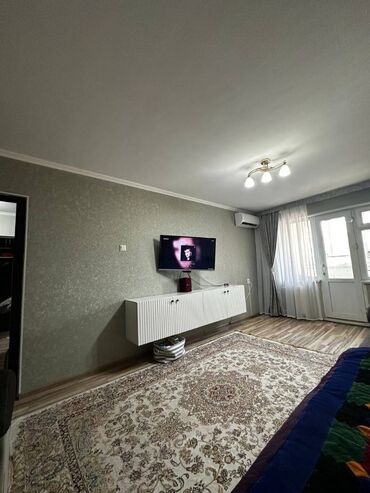 Продажа квартир: 2 комнаты, 41 м², 104 серия, 3 этаж, Евроремонт