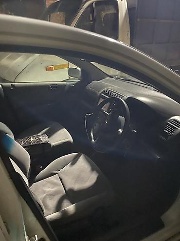 lexus hx: Honda Civic: 2000 г., 1.5 л, Вариатор, Бензин, Хэтчбэк — 5