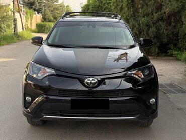Toyota: Toyota RAV4: 2018 г., 2.5 л, Автомат, Бензин, Кроссовер