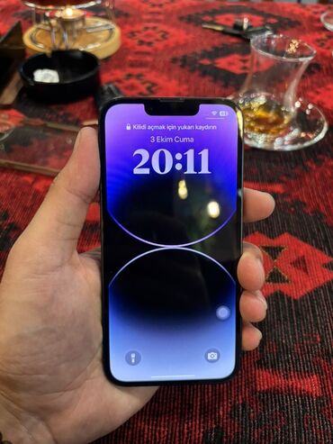 apple klaviatura: IPhone 14, 128 GB, Qara, Face ID