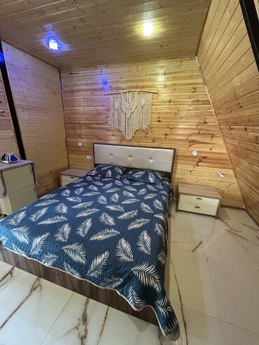 Günlük kirayə evlər: 160 kv. m, 3 otaqlı, Kanalizasiya, Kombi, Qaz — 4