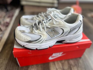 Кроссовки и спортивная обувь: Мужские кроссовки, 39, New Balance, Новый, цвет - Белый, Самовывоз
