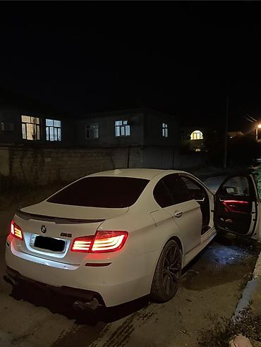 forut satsi: BMW 5 series: 2 l | 2015 il Sedan — 4