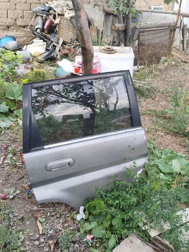 дверь на мазду: Эшик Арткы оң Honda, Колдонулган, Оригинал