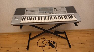 korg pa4x61: Korg pa 50 di 80 ne yigdirilib İcinde 100 den cox ritim 100 den cox