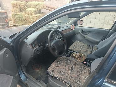 крыло на фит: Honda Civic: 1995 г., 1.5 л, Механика, Бензин, Седан — 2
