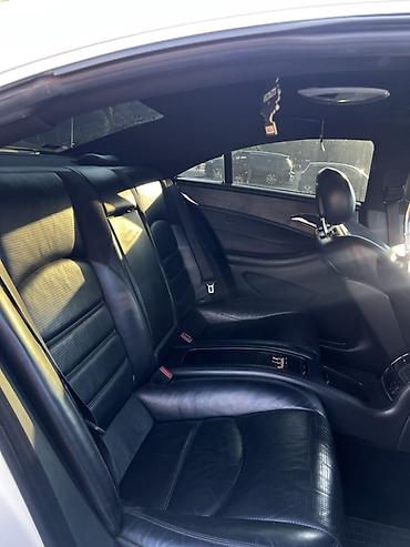 кампрес: Mercedes-Benz CLS-Class: 2005 г., 5.5 л, Автомат, Бензин, Седан — 4
