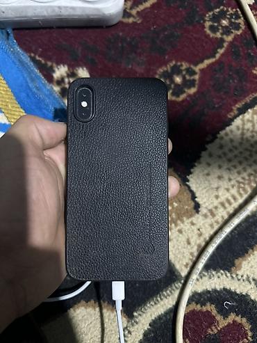 18 pro: IPhone XS, 256 Гб 
АКБ 74 
Фейс нету трутон есть 
Прошу 4000 — 2