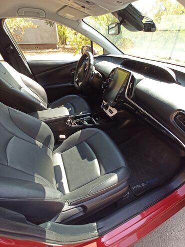 Toyota: Toyota Prius: 2018 г., 1.8 л, Вариатор, Гибрид, Хэтчбэк — 6