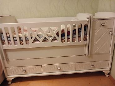 ali bebe mobilya: Oğlan və qız üçün, İşlənmiş, Dördbucaq, Beşik, Dəst ilə, Matras ilə, Yellənmə mexanizmsiz — 2