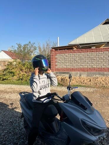 полировочный машина: Макси-скутер 150 куб. см, Бензин, Колдонулган