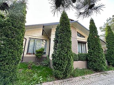 Продажа коттеджей и домов: Предлагается к продаже двухэтажный дом, расположенный в ж/м Ынтымак — 2