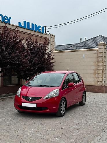Honda Jazz: 2010 г., 1.3 л, Робот, Бензин, Хэтчбэк at lalafo.kg Honda Jazz: 2010 г., 1.3 л, Робот, Бензин, Хэтчбэк