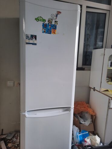lalafo xolodilnik: Б/у 2 двери Indesit Холодильник Продажа, цвет - Белый