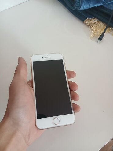 поко f6: IPhone 8, Б/у, 64 ГБ, 70 %