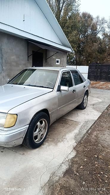 авто б: Mercedes-Benz W124: 1990 г., 2.3 л, Механика, Бензин, Седан — 1