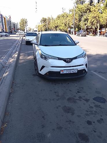 bmw ош: Toyota C-HR: 2018 г., 2 л, Вариатор, Бензин, Кроссовер — 4
