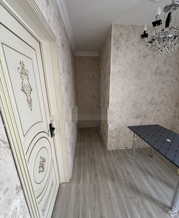 xacmaz ev: 40 kv. m, 2 otaqlı