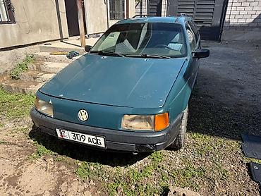 дворник 2107: Volkswagen Passat Variant: 1991 г., 1.8 л, Механика, Бензин, Универсал — 1