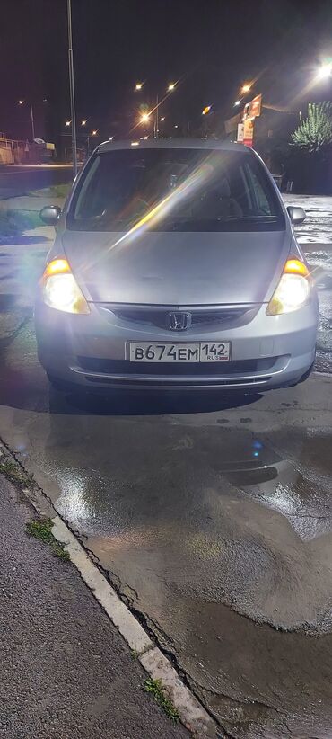 споллер на фит: Honda Fit: 2001 г., 1.3 л, Вариатор, Бензин, Универсал