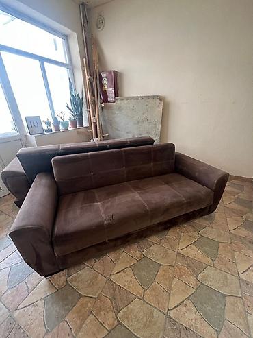 Məhsul: Yumşaq oturacaq və geniş yatacaq sahəsi olan 3 nəfərlik divan
