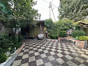 Продажа коттеджей и домов: 🏡 ПРОДАЁТСЯ ДОМ ОТ СОБСТВЕННИКА! 📍г. Бишкек, Ленинский район пер — 26